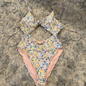 Worn once size medium one piece bathing suit